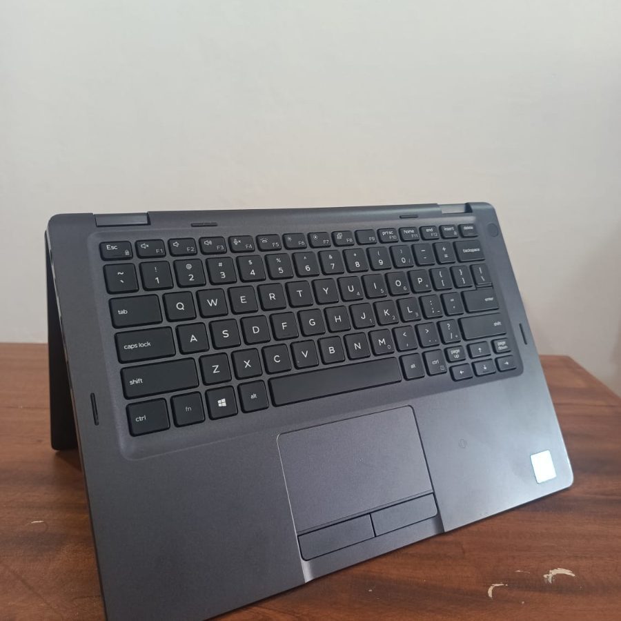 DELL latitude 5300